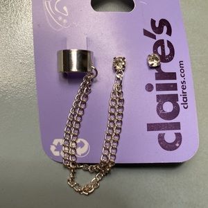 Claire’s Sensitive Solutions ear cuff